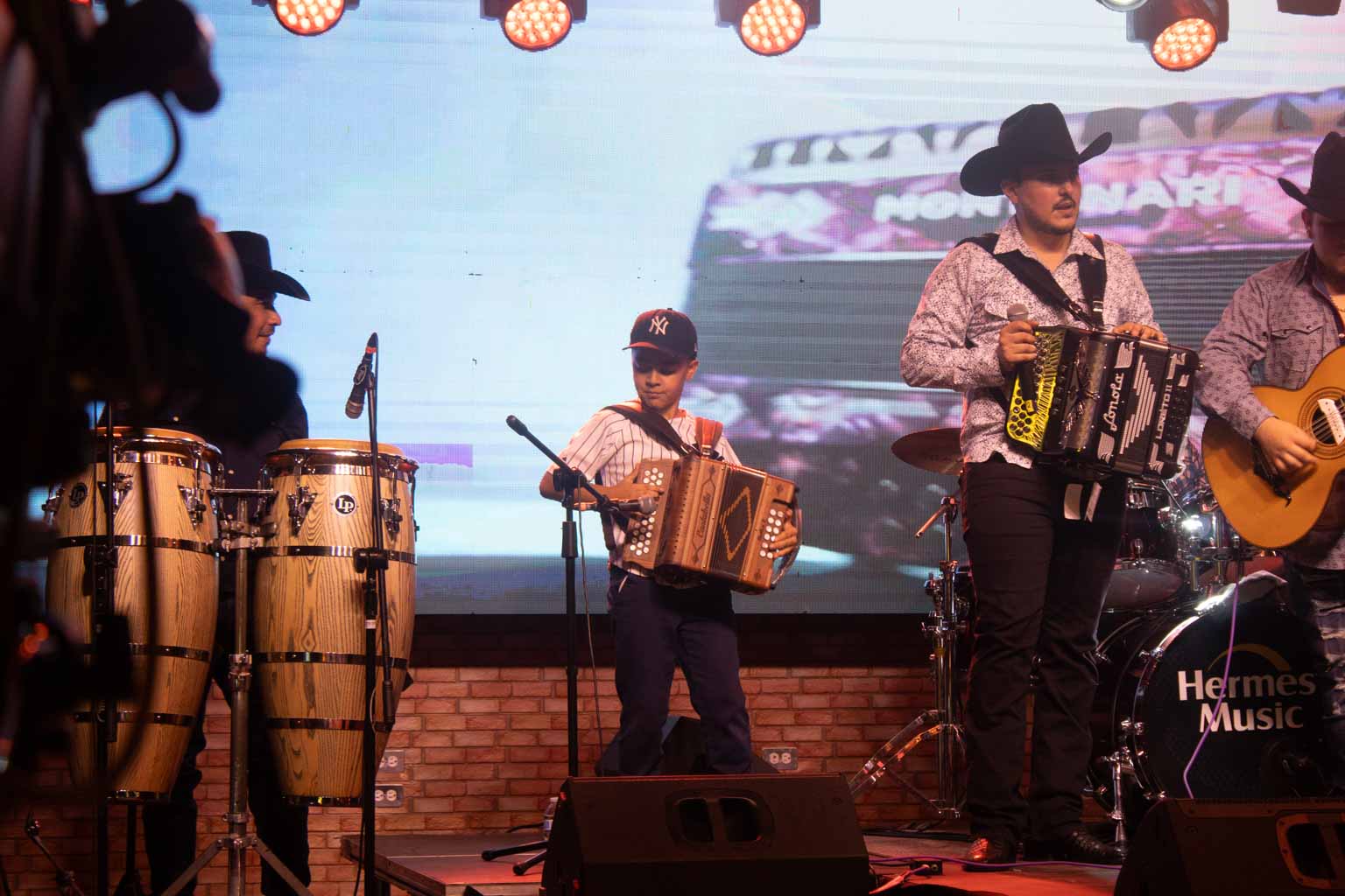 APS Pop Up Event_-01.jpg__PID:cd02676f-008c-4664-879e-f00b073f4635