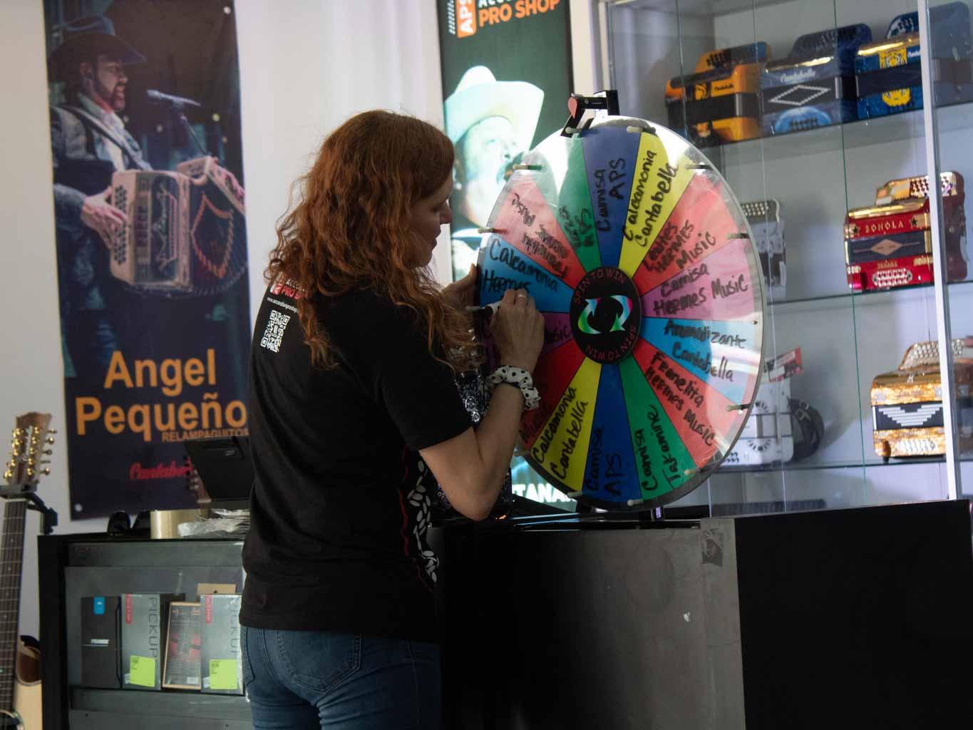 APS Pop Up Event_-20.jpg__PID:a88ebd44-9dfa-40ee-9774-b1e838c1d335