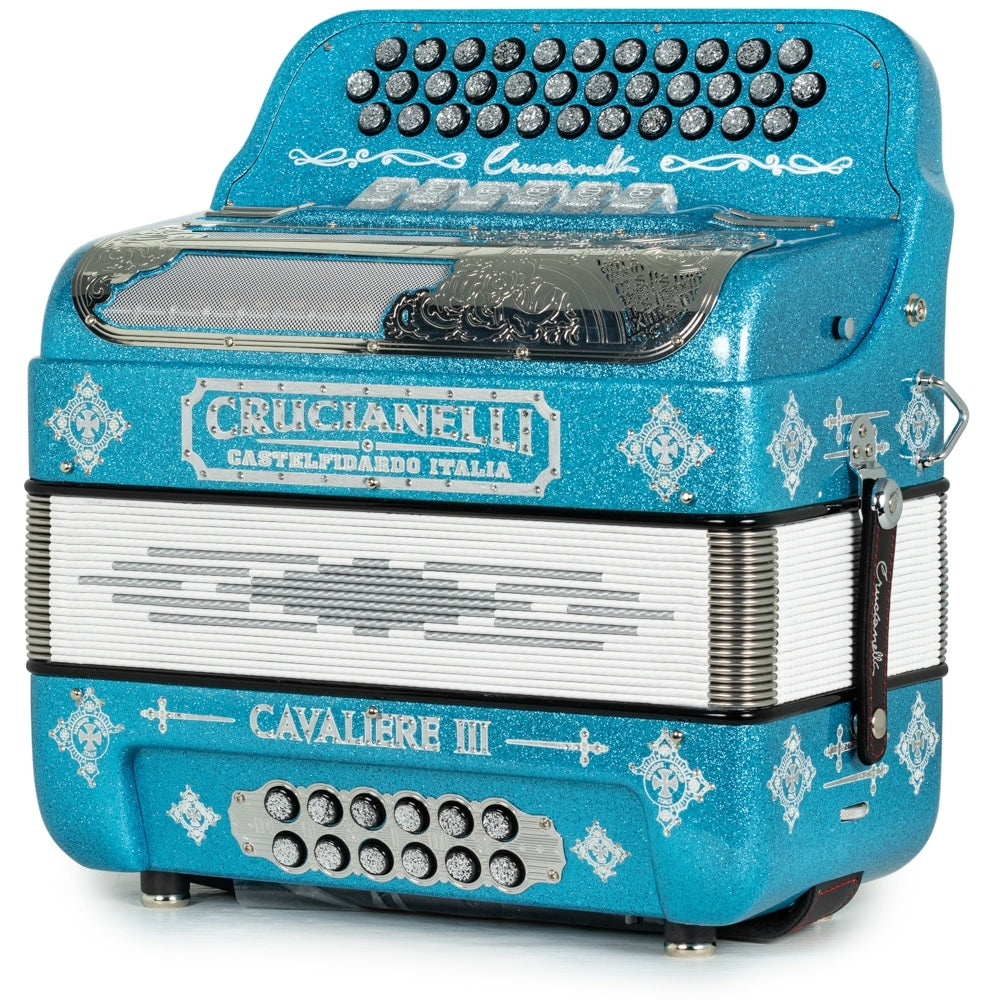 Crucianelli Cavaliere III Acordeón 6 Registros Fa-Mi Brillo Azul Claro y Cromo