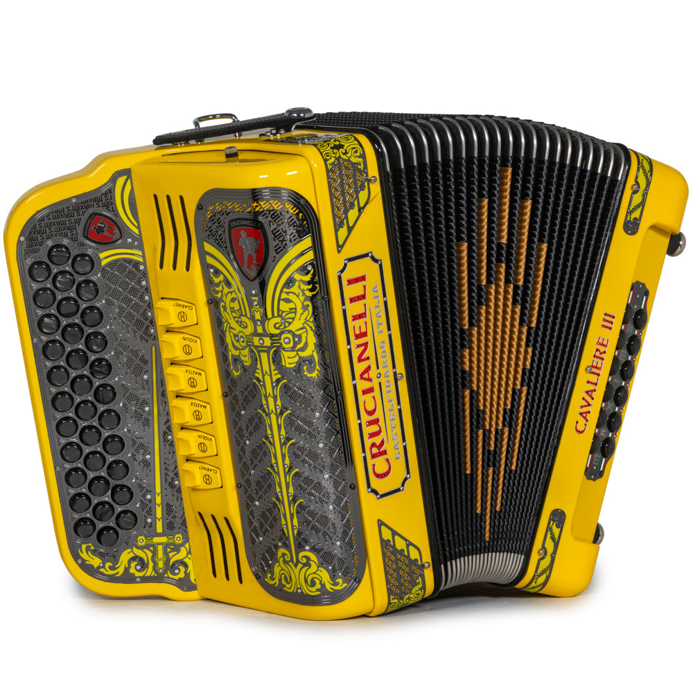 Acordeón Crucianelli Cavaliere III 6 Registros Fa-Mi en Amarillo con Rojo