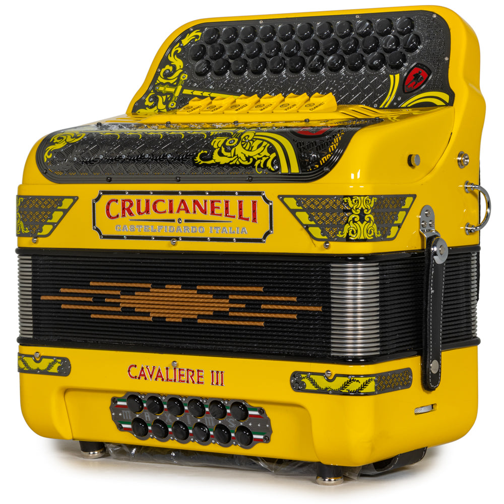 Crucianelli Cavaliere III Acordeón 6 Registros Fa-Mi en Amarillo con Rojo