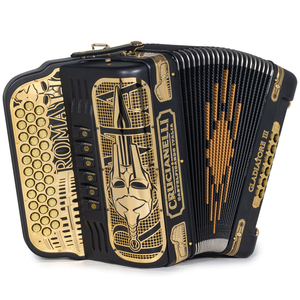 Acordeón Crucianelli Gladiator III 6 Registros Fa-Sol en Negro Mate con Dorado