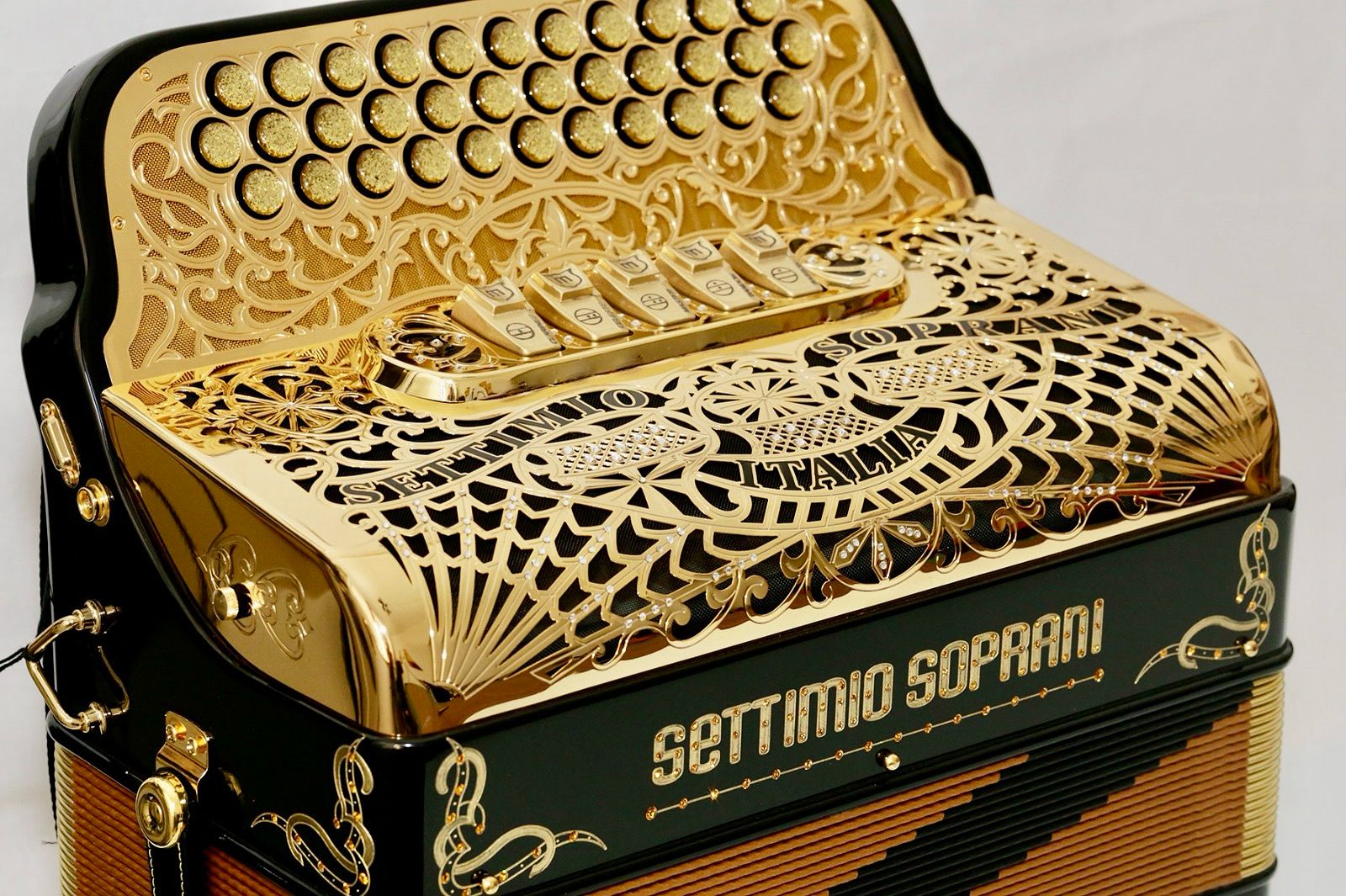 Settimio Soprani – Elegancia Italiana Preventa