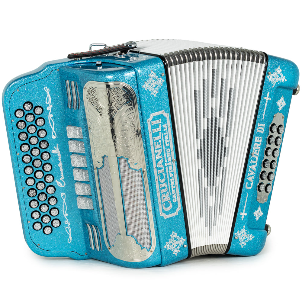 Crucianelli Cavaliere III Acordeón 6 Registros Fa-Mi Brillo Azul Claro y Cromo