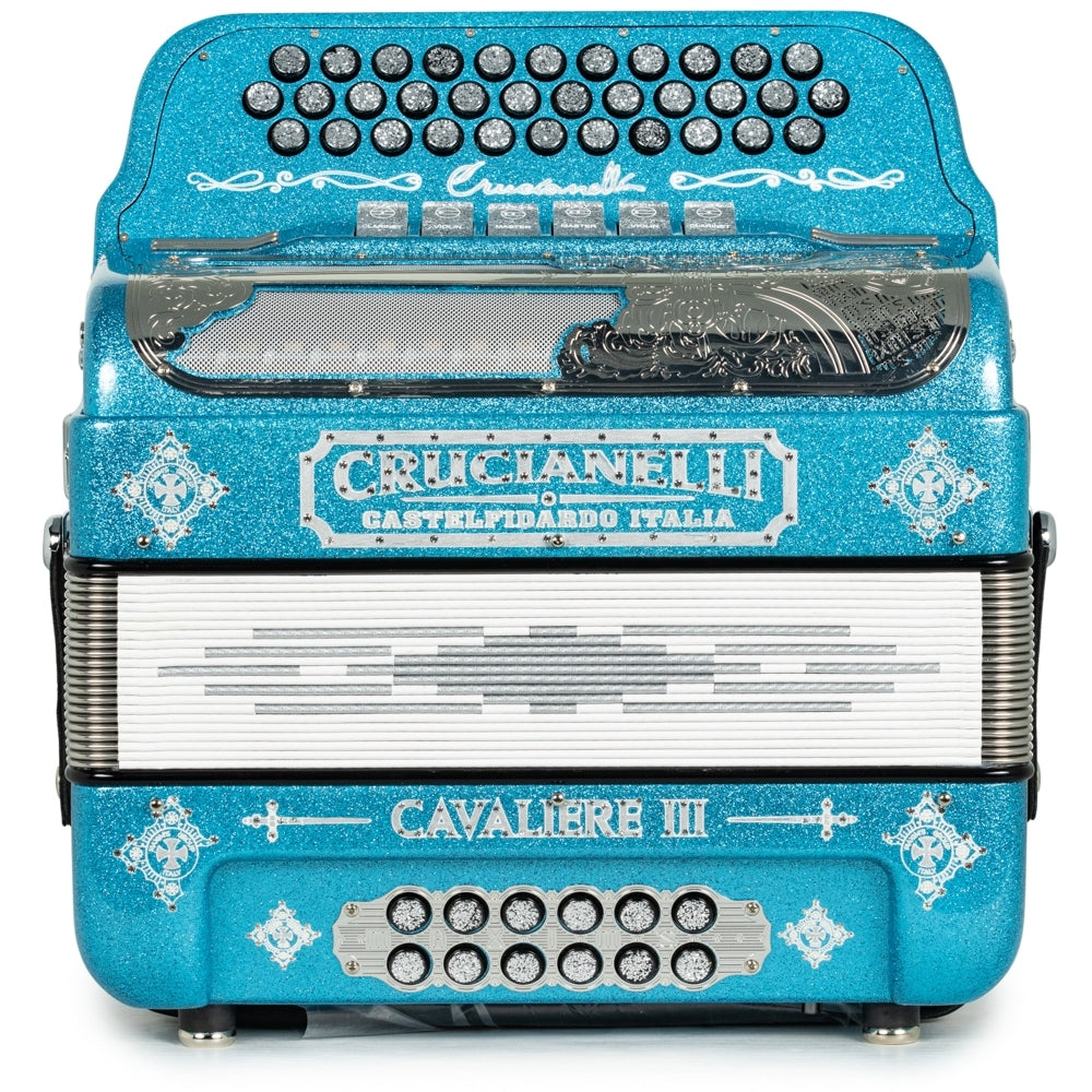 Crucianelli Cavaliere III Acordeón 6 Registros Fa-Mi Brillo Azul Claro y Cromo