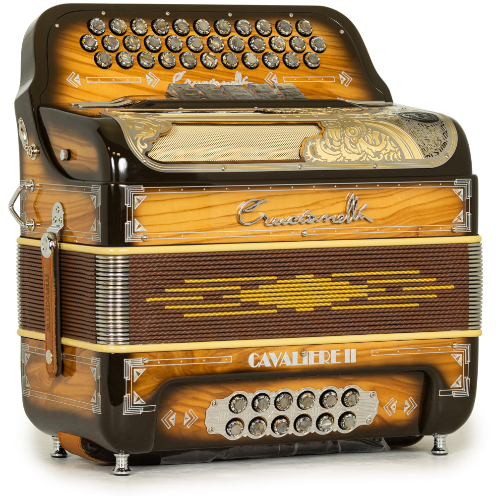 Crucianelli Cavaliere II Acordeón 5 Registros Mi in Madera Pulida y Plata