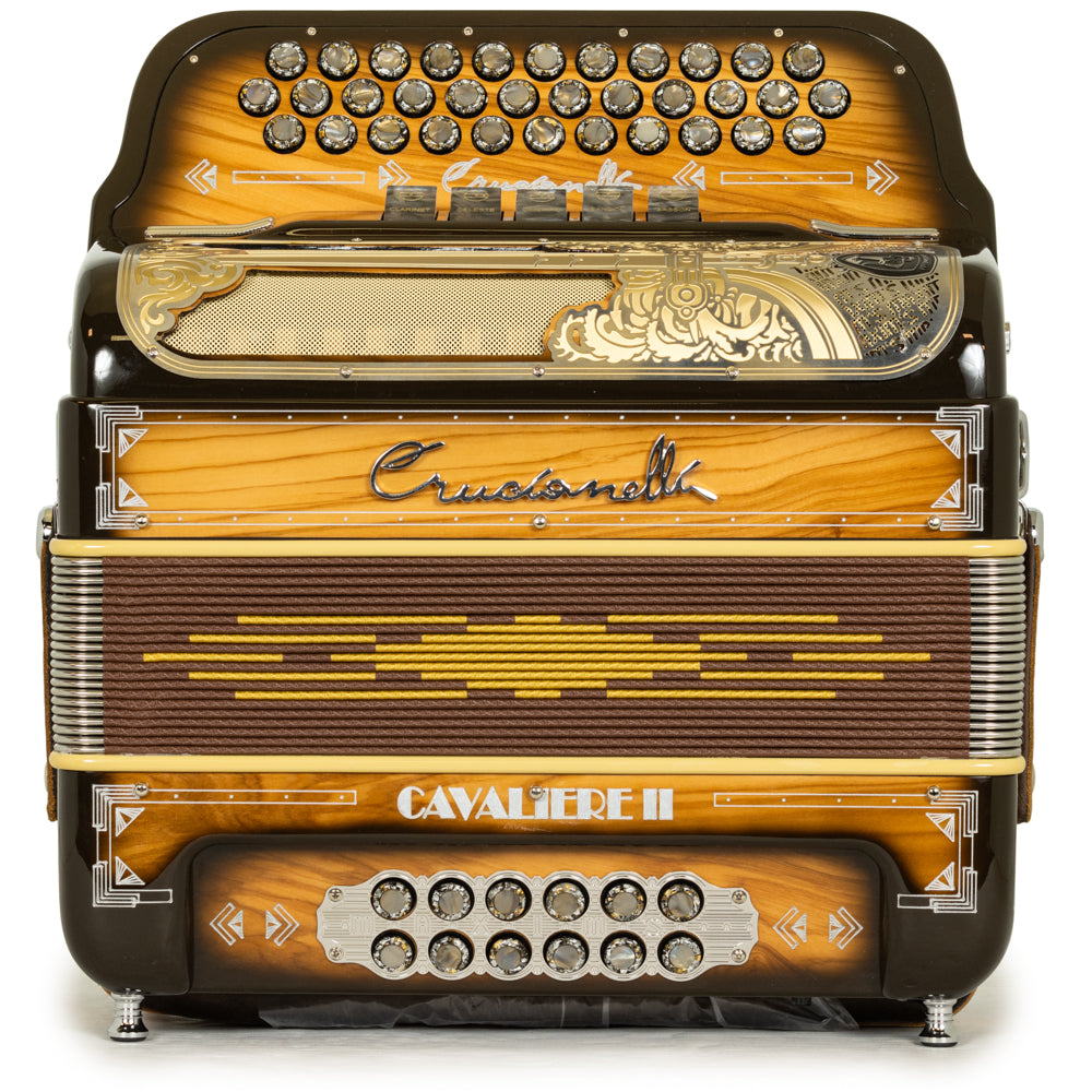 Crucianelli Cavaliere II Acordeón 5 Registros Mi in Madera Pulida y Plata