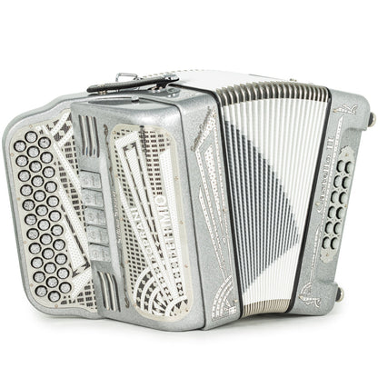 Settimio Soprani Castello II Acordeon 5 Registros Fa Brillo Plateado y Blanco